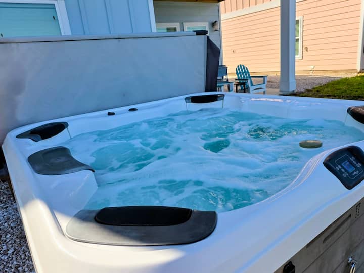 159 hot tub1